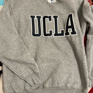 embroidered UCLA crewneck size L